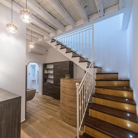 Suite Santa Chiara تراني المظهر الخارجي الصورة