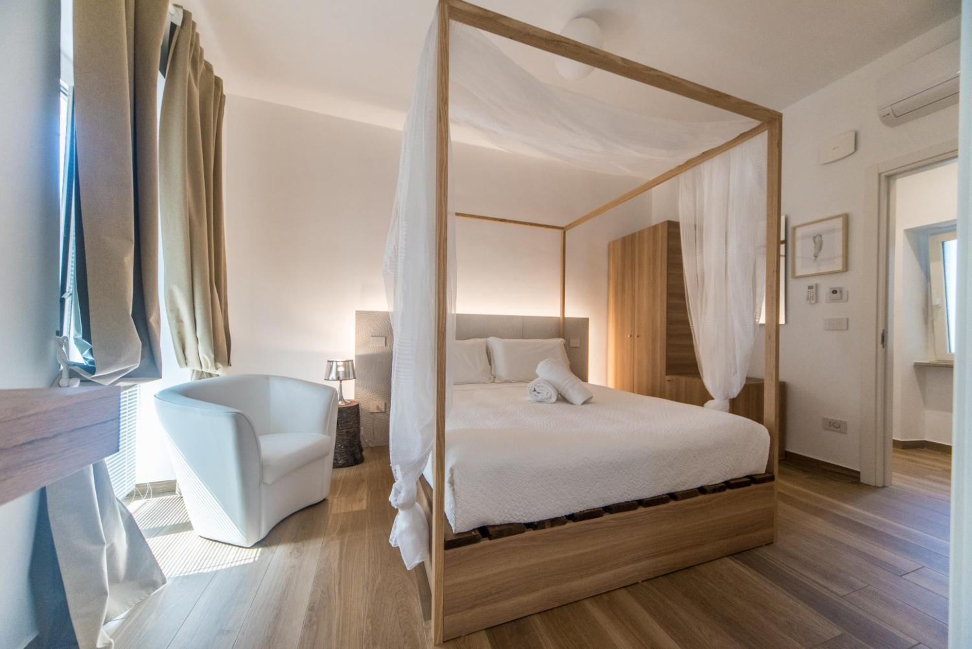 Suite Santa Chiara تراني الغرفة الصورة